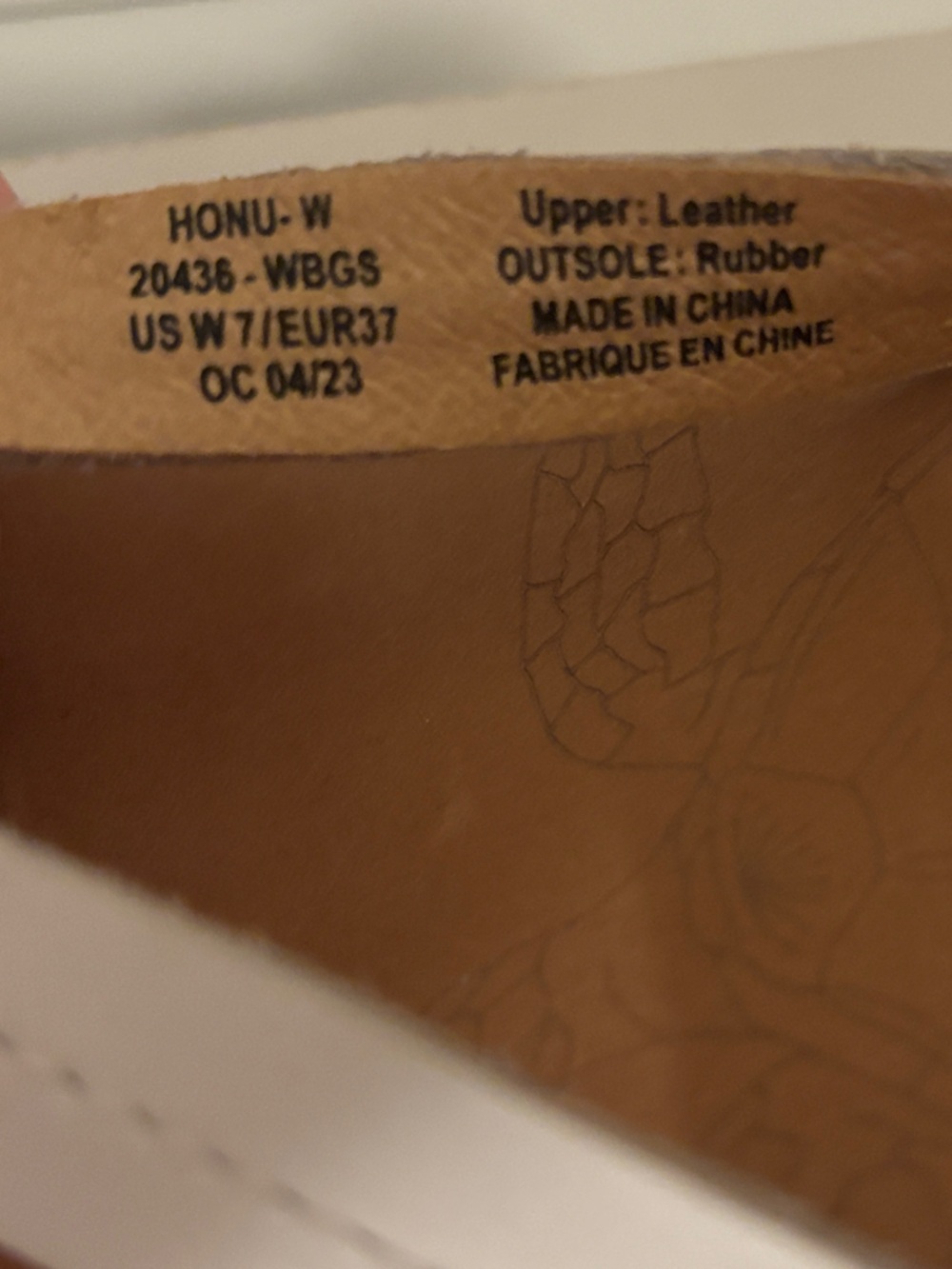 Olukai White Leather Flip-Flop Sandals - Women size 7 - Picture 10 of 10